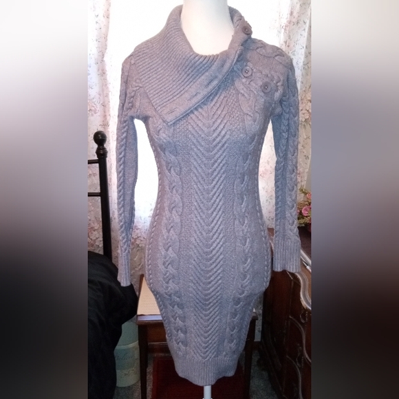 NWOT Grey Cable Knit Sweater Dress Size S - Picture 2 of 12